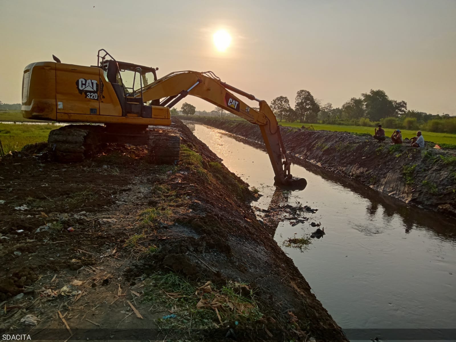 Proses Normalisasi Sungai di Kabupaten Bekasi.