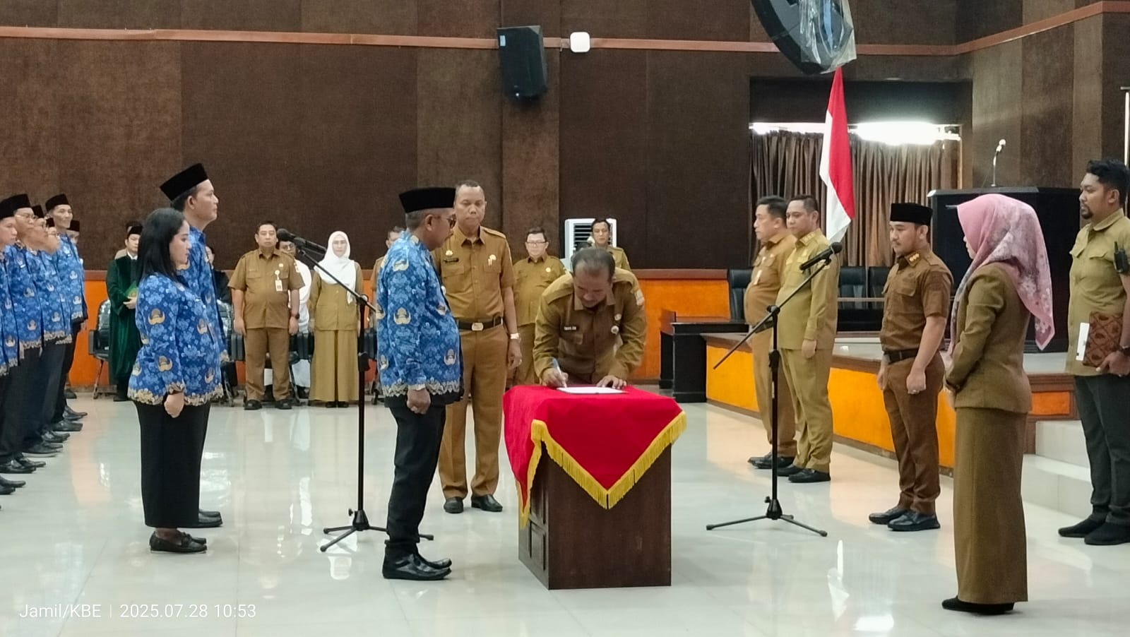 56 Pejabat Fungsional Dilantik Bupati Bekasi