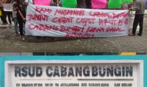 Publik menilai rumah sakit telah lalai terhadap amanah Undang-Undang Rumah Sakit.