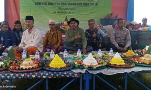 Ratusan warga hadiri Hajat Bumi yang dikemas dalam nuansa religius, budaya, dan kepedulian sosial di Kampung Kobak Ceper.