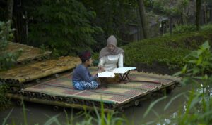 Peta interaktif menunjukkan cuaca ekstrem terbaru di Indonesia, termasuk banjir, tanah longsor, dan badai tropis.