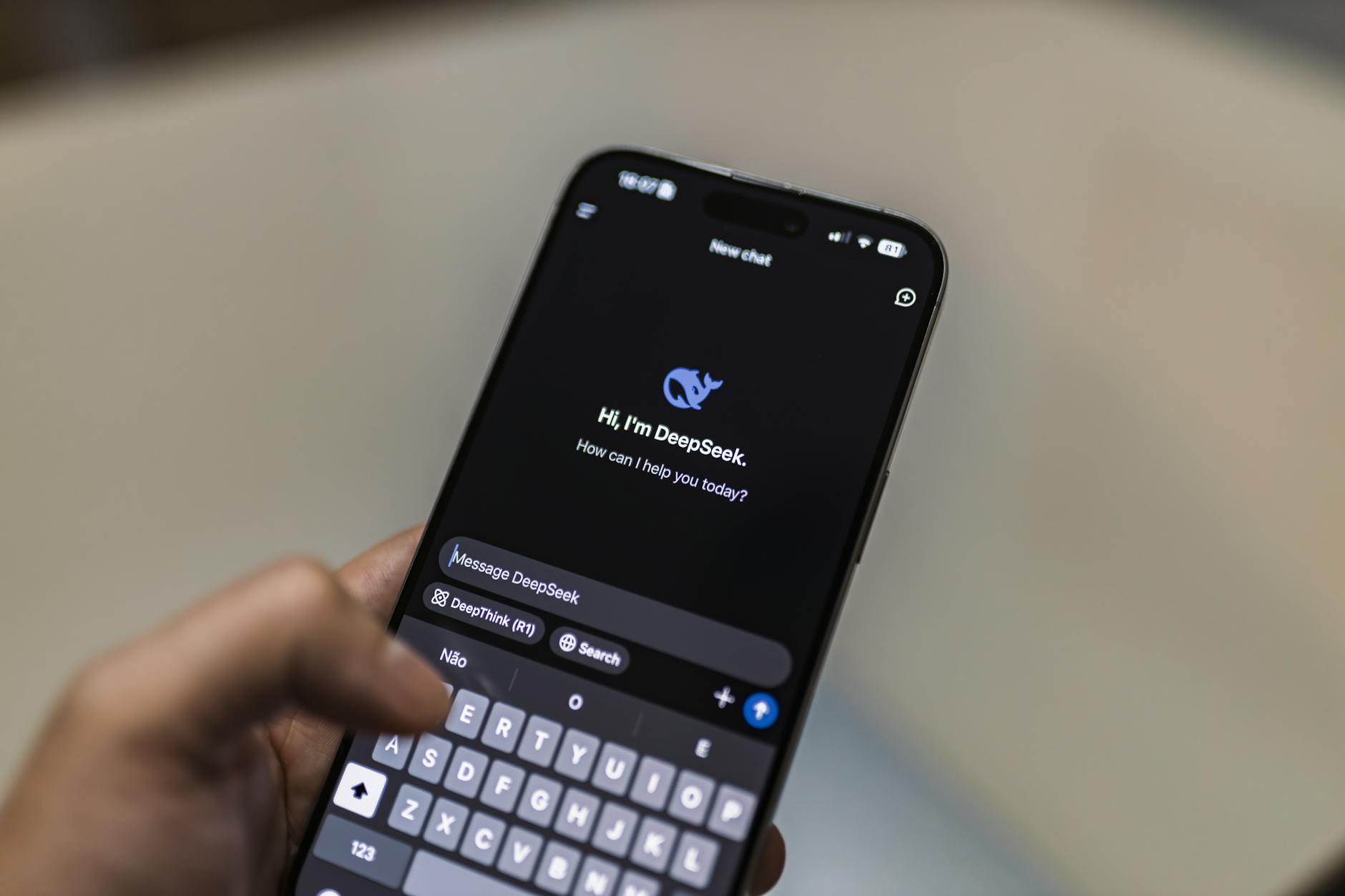 Ilustrasi chatbot AI terbaik yang responsif, membantu layanan pelanggan dengan kecerdasan buatan canggih