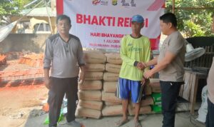 Sambut Hari Bhayangkara ke-80, Polsek Pebayuran Gelar Bhakti Religi dan Bantu Pembangunan Mushola Al-Hikmah