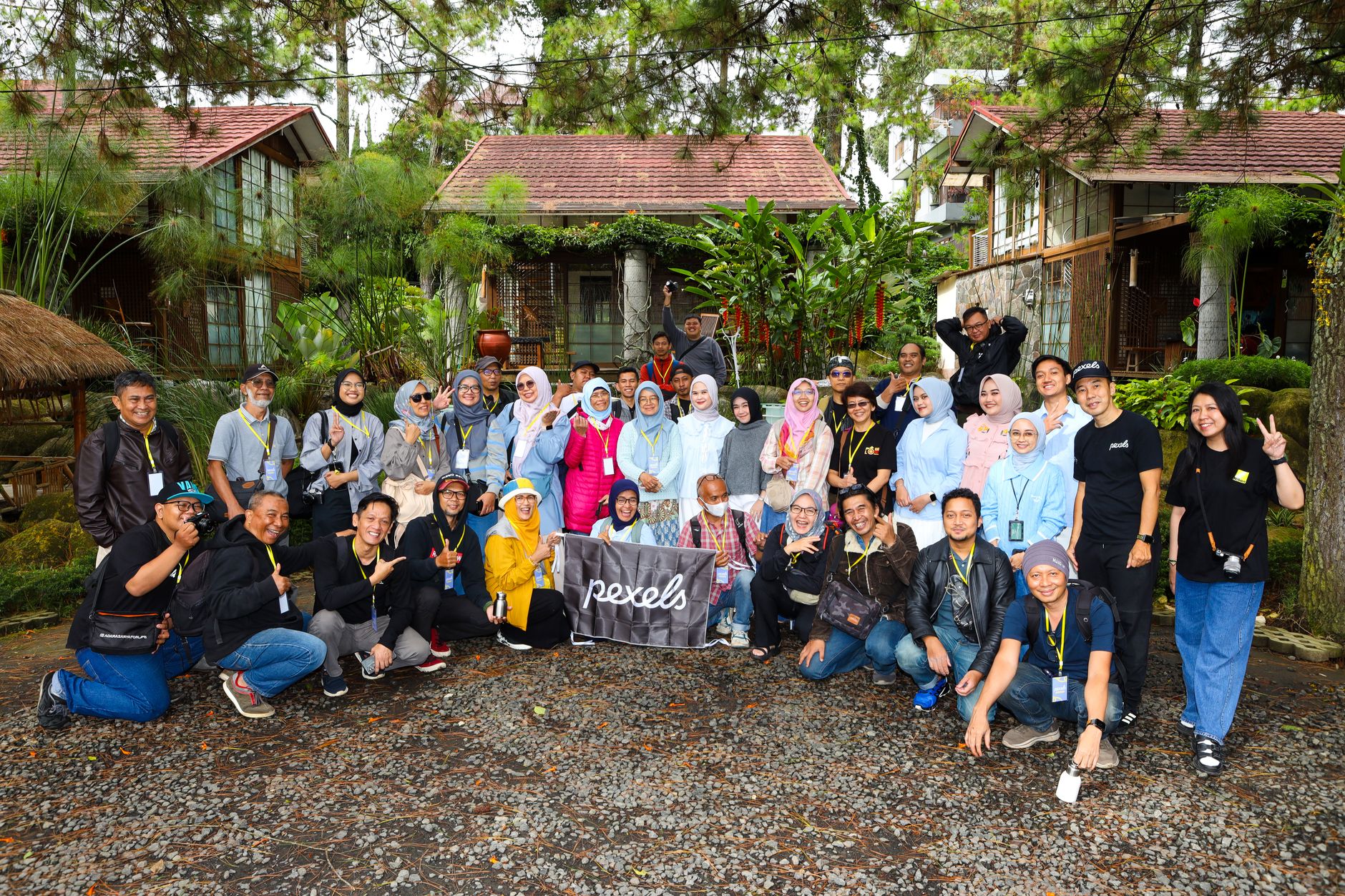 Ibu kota Kabupaten Bekasi dengan pemandangan gedung-gedung perkantoran dan jalan raya yang sibuk