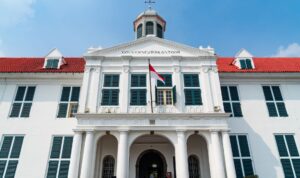 Pemandangan Kota Bekasi dengan gedung pencakar langit dan fasilitas modern