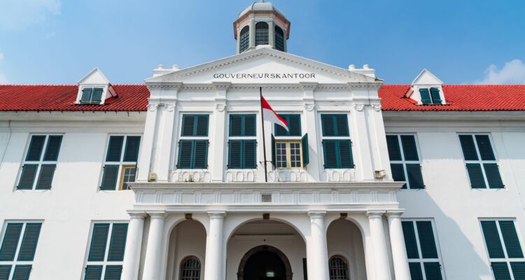 Pemandangan Kota Bekasi dengan gedung pencakar langit dan fasilitas modern