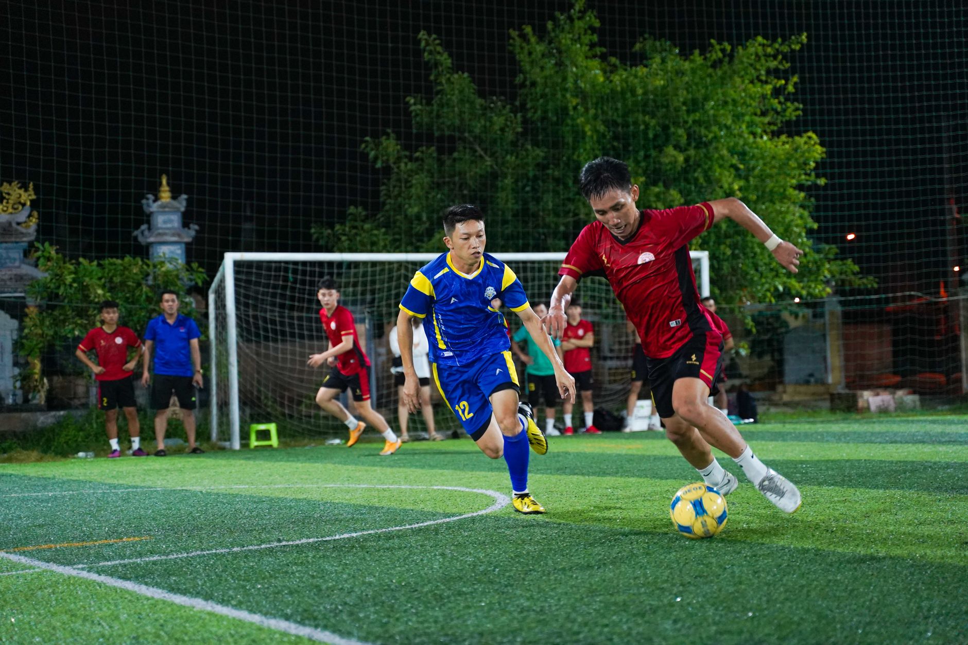 pertandingan sepak bola